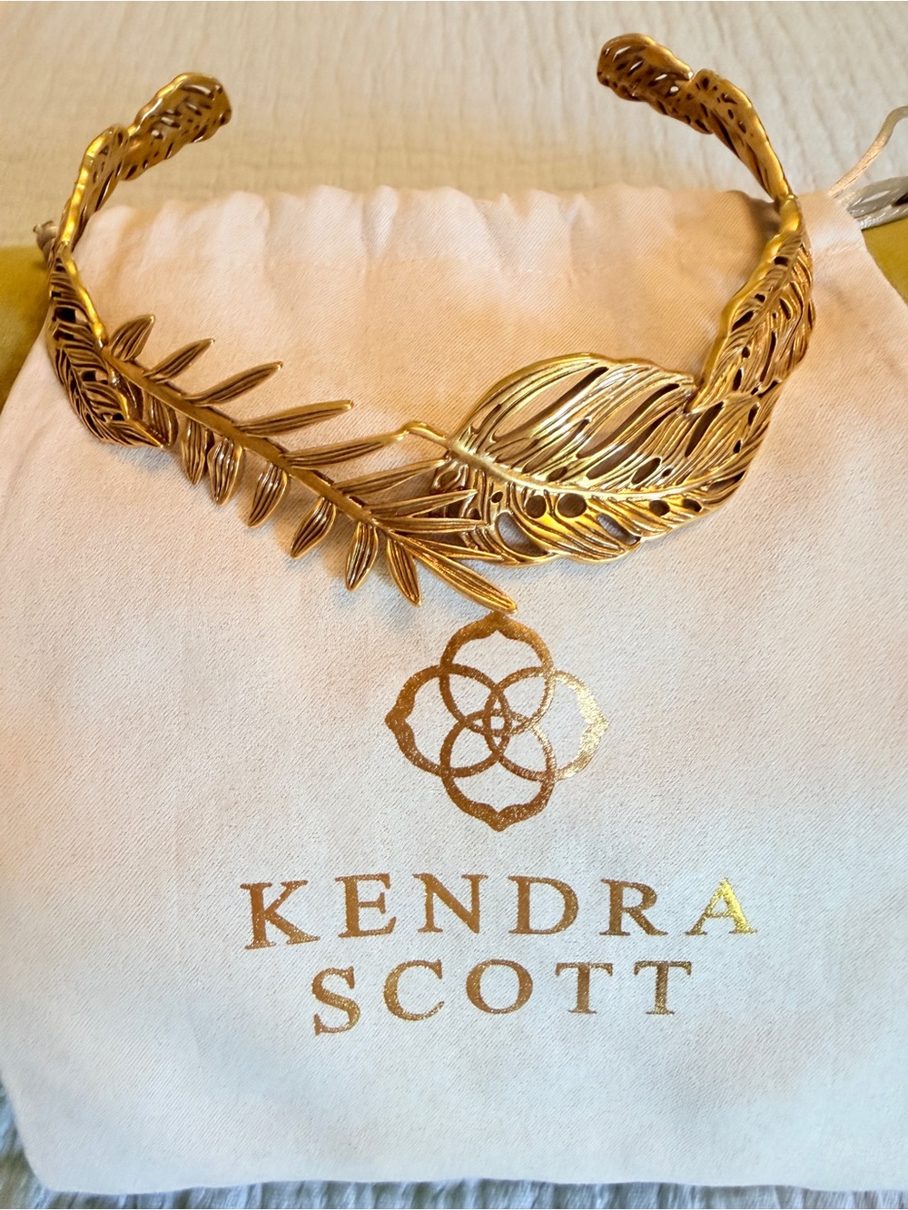 Kendra Scott Gold Leaf Necklace Collar - Picture 3 of 5